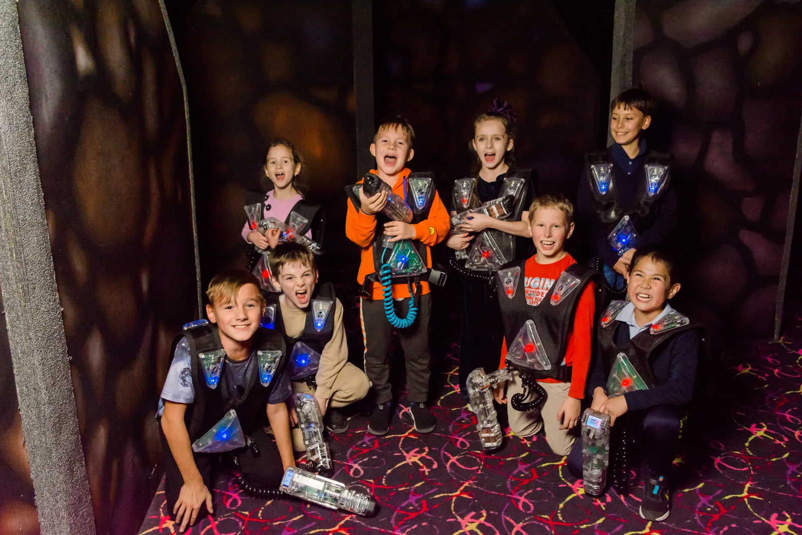 Класс отмечает начало учебного года в LaserLand